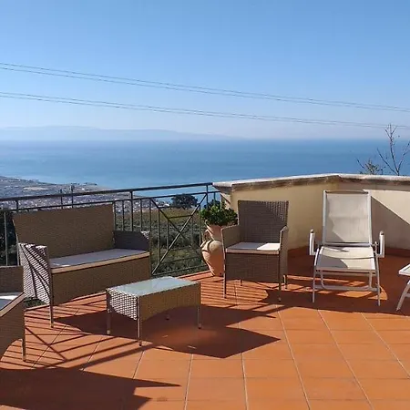 Hébergement de vacances Vista Mare Con Piscina