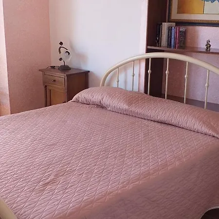 Vista Mare Con Piscina