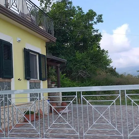 Vista Mare Con Piscina *