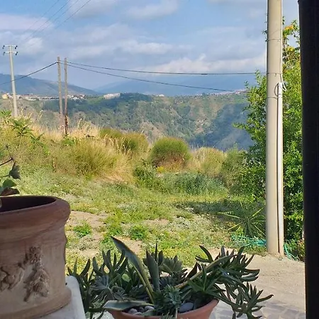 Vista Mare Con Piscina *